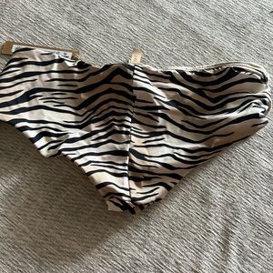 SKIMS Champagne Tiger Print Swimwear size small brand new never used